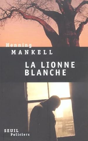 Imagen del vendedor de La lionne blanche a la venta por Chapitre.com : livres et presse ancienne