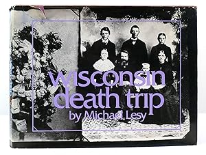 Immagine del venditore per WISCONSIN DEATH TRIP venduto da Rare Book Cellar