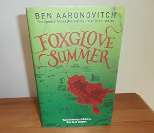 Imagen del vendedor de FOXGLOVE SUMMER a la venta por Kelleher Rare Books