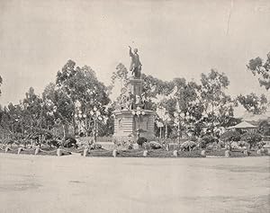 Statue de Christophe Colomb sur "le Paseo" Mexico