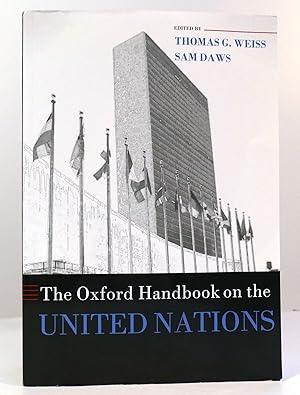 Immagine del venditore per THE OXFORD HANDBOOK ON THE UNITED NATIONS venduto da Rare Book Cellar