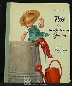 Pitt im verbotenen Garten. Farbfotos Inge Petersen. Die Bilder stellte mit ihren Puppen Käthe Kruse.