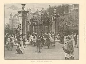 Six o'clock at the gate of the Inner Temple Gardens