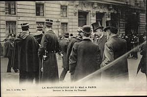 Ansichtskarte / Postkarte La Manifestation du 1er Mai a Paris, Devant la Bourse du Travail