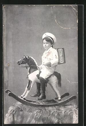 Bild des Verkufers fr Foto-Ansichtskarte Junge auf Schaukelpferd mit Karton, Reklame fr Stemler-Zwieback zum Verkauf von Bartko-Reher