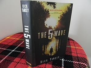 Imagen del vendedor de The 5th Wave a la venta por Hall's Well Books