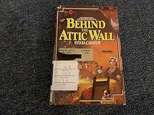 Image du vendeur pour Behind the Attic Wall (Avon Camelot Books) mis en vente par Betty Mittendorf /Tiffany Power BKSLINEN