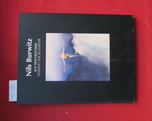 Nils Burwitz, Auf dem Hochseil, Walking the tightrope : [Herzog August Bibliothek. Edward Lucie-S...