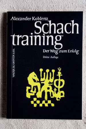 Imagen del vendedor de Schachtraining. Der Weg zum Erfolg. Mit 232 Diagrammen. a la venta por Verlag + Antiquariat Nikolai Lwenkamp