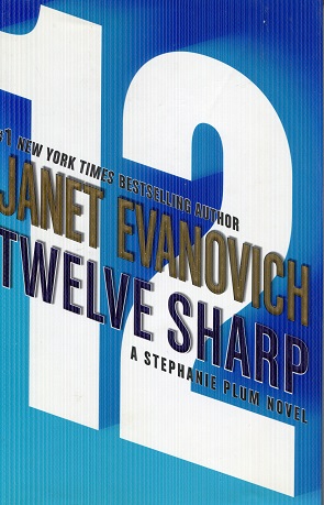 Imagen del vendedor de Twelve Sharp (A Stephanie Plum Novel) a la venta por The Book Faerie