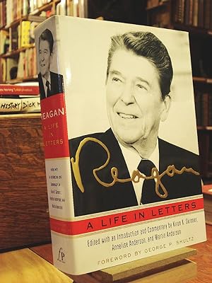 Bild des Verkufers fr Reagan: A Life In Letters zum Verkauf von Henniker Book Farm and Gifts