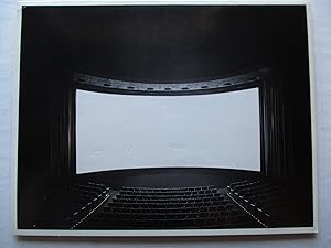 Immagine del venditore per Hiroshi Sugimoto Motion Picture Angles Gallery Santa Monica 1994 Exhibition invite postcard venduto da ANARTIST