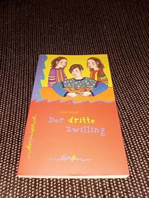 Der dritte Zwilling : Roman. Umschlagill. von Amelia Leoncini / Tabuphil