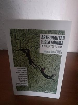 Seller image for ASTRONAUTAS EN LA ISLA MINIMA DIEZ RELATOS DE CNE for sale by Librera Maldonado