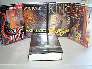 Seller image for The Dark Tower (The Dark Tower, Book 2) Plus Four More for sale by mclinhavenbooks  [IOBA]