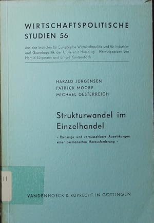 Imagen del vendedor de Strukturwandel im Einzelhandel. bisherige und voraussehbare Auswirkungen einer permanenten Herausforderung. a la venta por Antiquariat Bookfarm