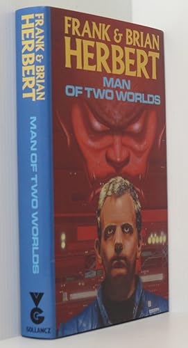 Image du vendeur pour Man of Two Worlds mis en vente par Durdles Books (IOBA) (PBFA)