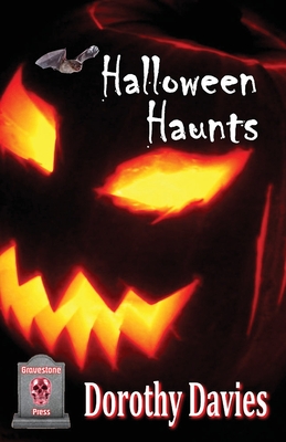 Immagine del venditore per Halloween Haunts (Paperback or Softback) venduto da BargainBookStores