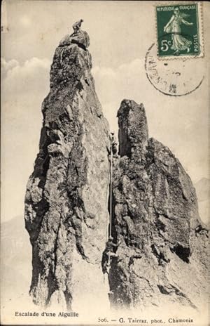 Bild des Verkufers fr Ansichtskarte / Postkarte Chamonix Mont Blanc Haute Savoie, Escalade d'une Aiguille zum Verkauf von akpool GmbH