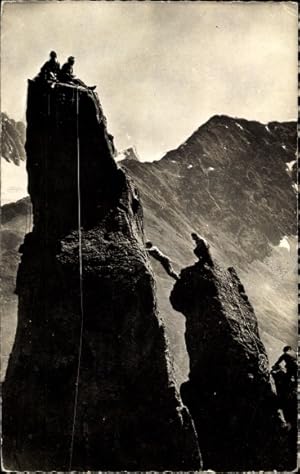 Bild des Verkufers fr Ansichtskarte / Postkarte Chamonix Mont Blanc Haute Savoie, Escalade sur l'Aiguillette zum Verkauf von akpool GmbH