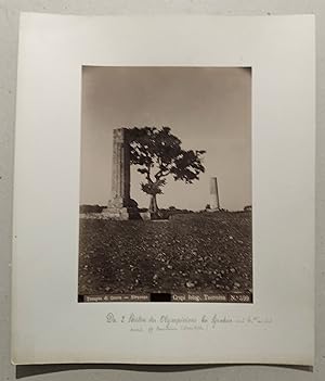 Seller image for Tempio di Giove - Siracusa. No. 599. Originalfotografie (23,4x17 cm). Albumin-Abzug, montiert auf Kartontrger (34x29 cm). for sale by Biblion Antiquariat