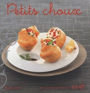 Immagine del venditore per Petits choux - Magali Lauriot venduto da Book Hmisphres