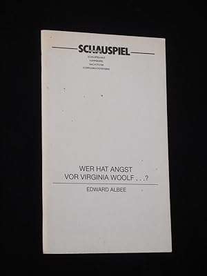 Imagen del vendedor de Programmheft Schauspiel Frankfurt 1997/98. WER HAT ANGST VOR VIRGINIA WOOLF.? von Edward Albee. Insz.: Hans Falar, Bhnenbild/ Kostme: Susanne Thaler, techn. Einr.: Fritz Plathe. Mit Gabriele Kstler, Friedrich-Karl Prtorius, Eva Gosciejewicz, Jens Schfer a la venta por Fast alles Theater! Antiquariat fr die darstellenden Knste