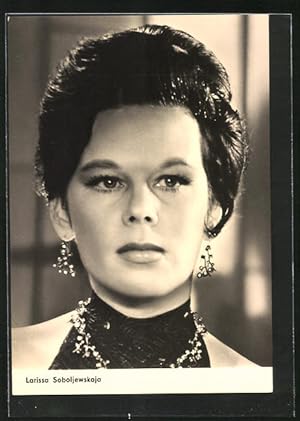 Bild des Verkufers fr Ansichtskarte Schauspielerin Larissa Soboljewskaja in dem Film Nacht ohne Gnade zum Verkauf von Bartko-Reher