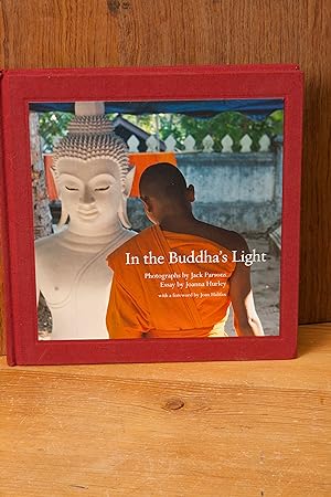 Bild des Verkufers fr In the Buddha's Light zum Verkauf von Snowden's Books