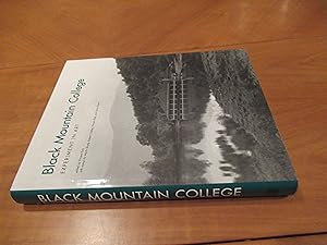 Imagen del vendedor de Black Mountain College: Experiment in Art a la venta por Arroyo Seco Books, Pasadena, Member IOBA