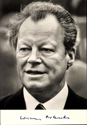 Bild des Verkufers fr Ansichtskarte / Postkarte Willy Brandt, Vorsitzender der SPD, Bundeskanzler, Portrait zum Verkauf von akpool GmbH