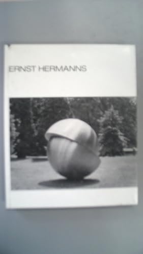 Bild des Verkufers fr Ernst Hermanns. Plastische Arbeiten mit Werkverzeichnis 1946-1982. [Red.: Heinz Herzer. zum Verkauf von Antiquariat Bookfarm