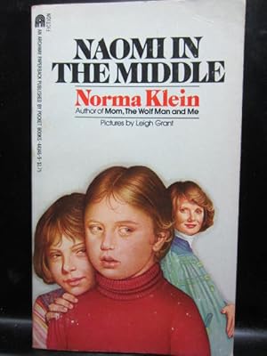 Seller image for NAOMI IN THE MIDDLE for sale by The Book Abyss