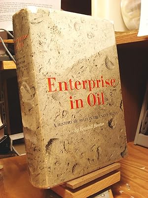 Imagen del vendedor de Enterprise in Oil: A History of Shell in the United States a la venta por Henniker Book Farm and Gifts