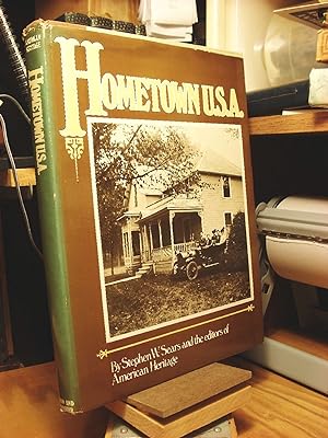 Immagine del venditore per Hometown U.S.A. venduto da Henniker Book Farm and Gifts