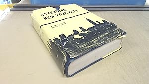 Imagen del vendedor de Governing New York City a la venta por BoundlessBookstore