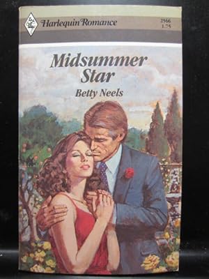 Imagen del vendedor de MIDSUMMER STAR (Harlequin Romance #2566) a la venta por The Book Abyss