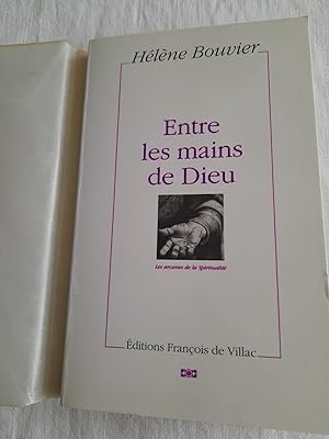 Imagen del vendedor de ENTRE LES MAINS DE DIEU a la venta por Librairie RAIMOND