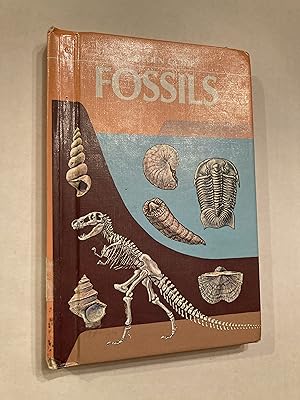 FOSSILS: A GUIDE TO PREHISTORIC LIFE /Golden Nature Guide