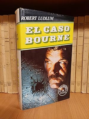 Imagen del vendedor de El caso Bourne a la venta por Martina llibreter