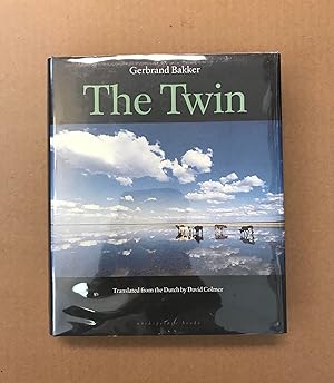 Image du vendeur pour The Twin (Indiespensable) mis en vente par Fahrenheit's Books