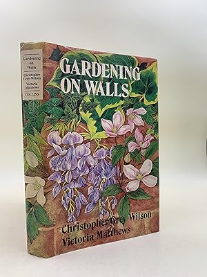 Bild des Verkufers fr Gardening on Walls zum Verkauf von Leakey's Bookshop Ltd.