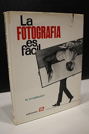 Seller image for La fotografa es fcil V. La ampliacin. for sale by MUNDUS LIBRI- ANA FORTES