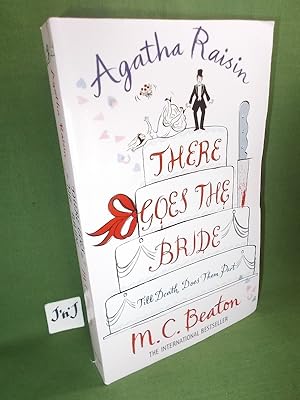 Imagen del vendedor de AGATHA RAISIN THERE GOES THE BRIDE a la venta por Jeff 'n' Joys Quality Books