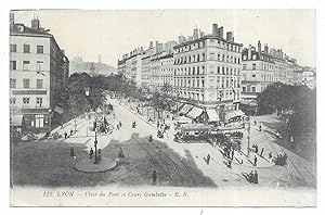 Postal. LYON - Place du Pont et Cours Gambetta. 1914