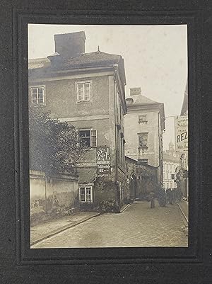 Bethlehemstraße. Originalfotografie (Silbergelatine auf OKarton, rechts unten mit Fotografenpräge...