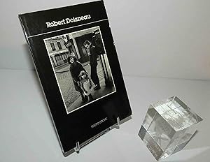 Immagine del venditore per Robert Doisneau. Entretien de Robert Doisneau avec Sylvain Roumette. Collection Photo Poche. N5. Paris. Centre National de la photographie. 1983. venduto da Mesnard - Comptoir du Livre Ancien