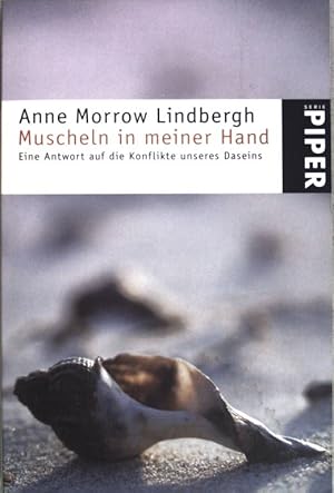 Bild des Verkufers fr Muscheln in meiner Hand. (Nr. 1425) zum Verkauf von books4less (Versandantiquariat Petra Gros GmbH & Co. KG)