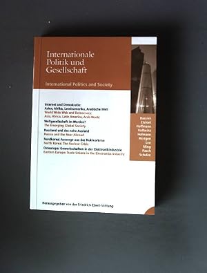 Seller image for Internationale Politik und Gesellschaft: Widersprchlichkeit als Strategie. for sale by books4less (Versandantiquariat Petra Gros GmbH & Co. KG)