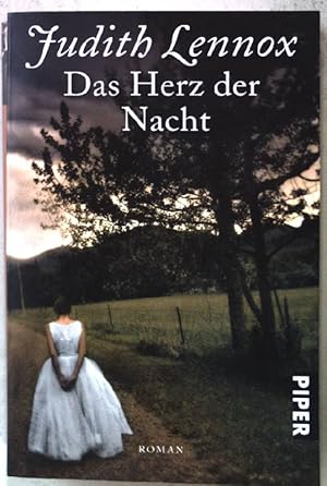 Bild des Verkufers fr Das Herz der Nacht : Roman. Piper ; 6357 zum Verkauf von books4less (Versandantiquariat Petra Gros GmbH & Co. KG)